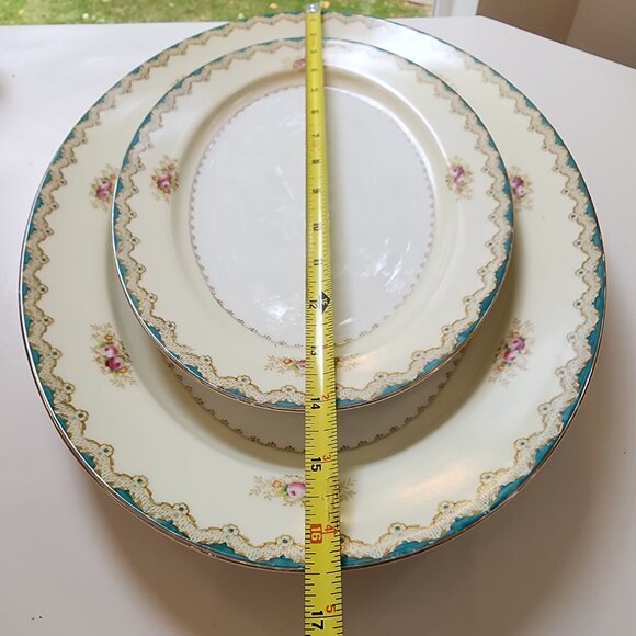 Vintage Meito China “Keepsake” Dinnerware Set – 1940s Japan – 12 Place Settings - Picture 14 of 17